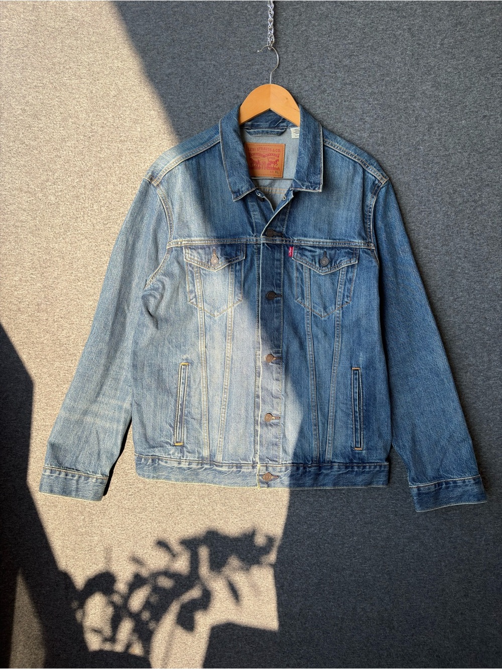 Levi's Men's Light Blue Denim Jacket Size XL